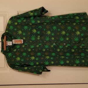 Vintage Spencer's Cannabis Leaf Shirt. Button Down. NWT!! Size L. Rare Find!